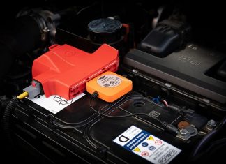 Ultimate9 battery monitor connected to a car battery